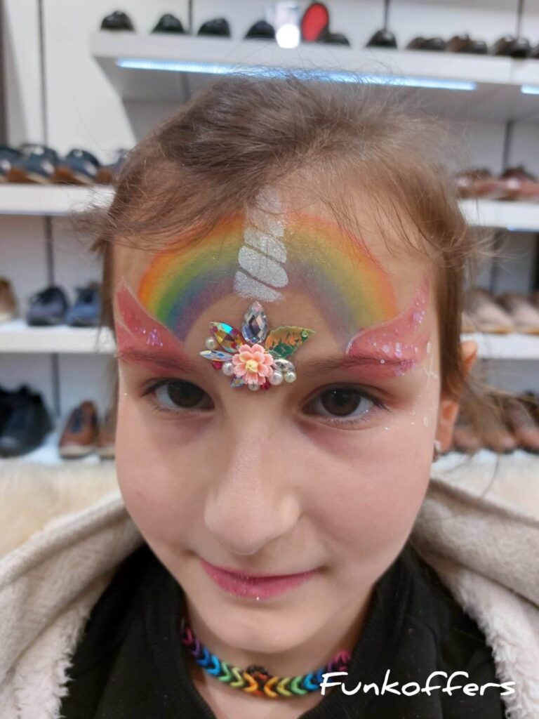 Kindergrime vlinder in blauw en paars tinten